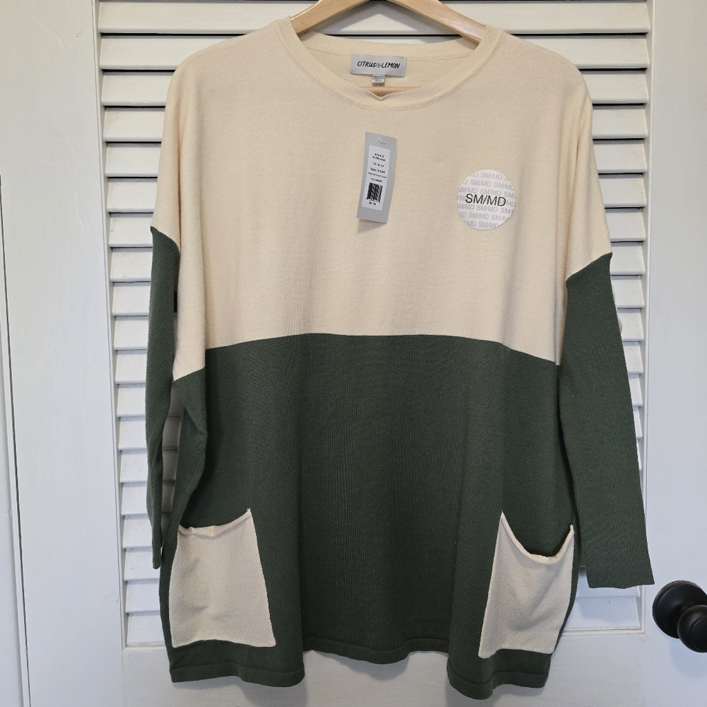 Citrus & Lemon Women's Sweater Sm/Med runs big Cream & Olive Green Oversized NWT